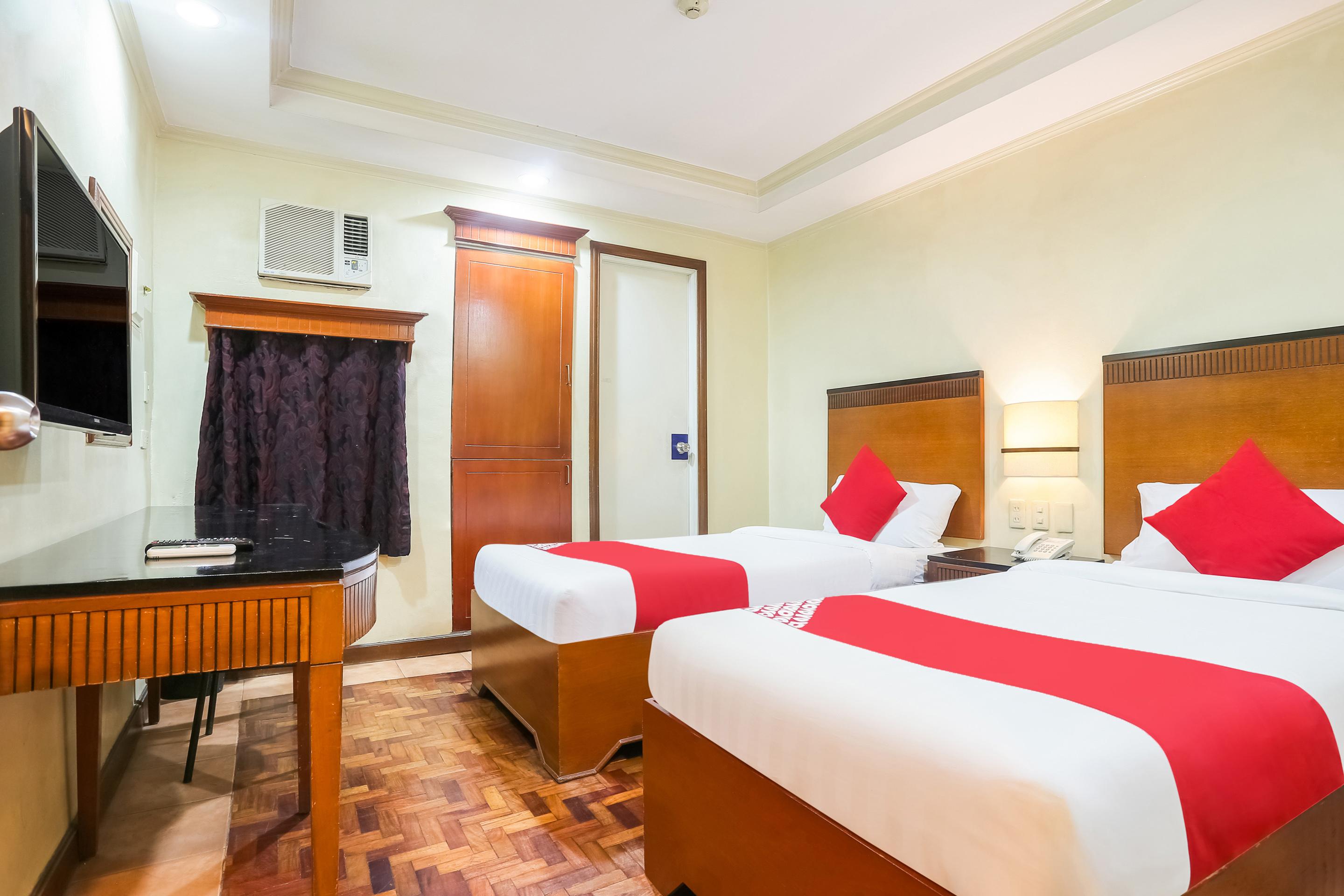 Royale Parc Inn & Suites Quezon City Dış mekan fotoğraf