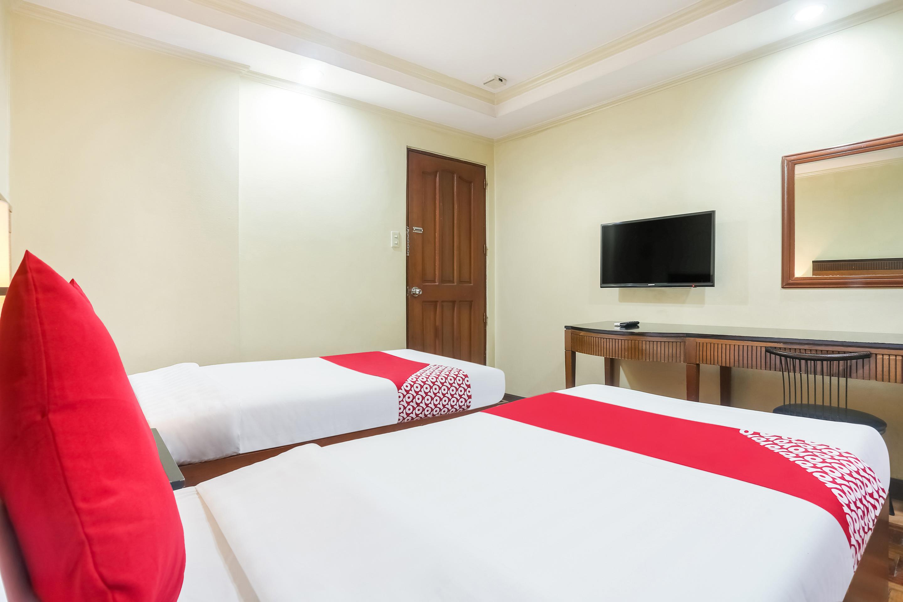 Royale Parc Inn & Suites Quezon City Dış mekan fotoğraf