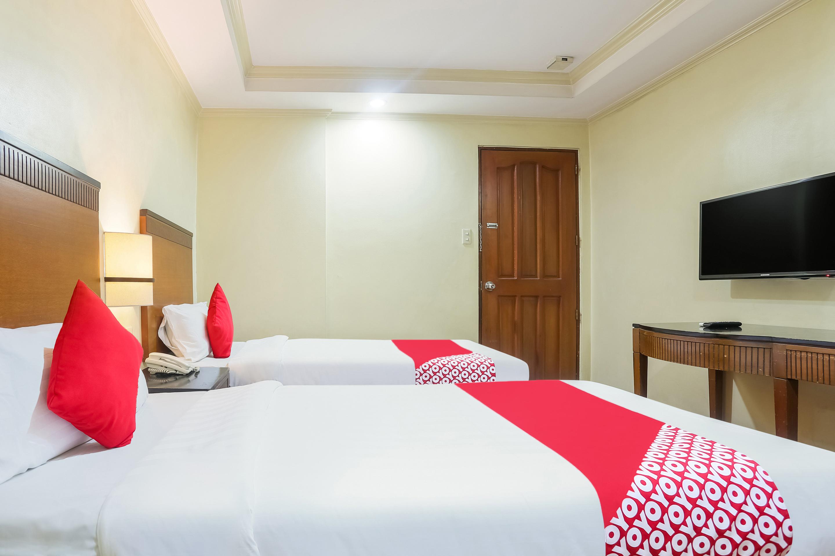 Royale Parc Inn & Suites Quezon City Dış mekan fotoğraf