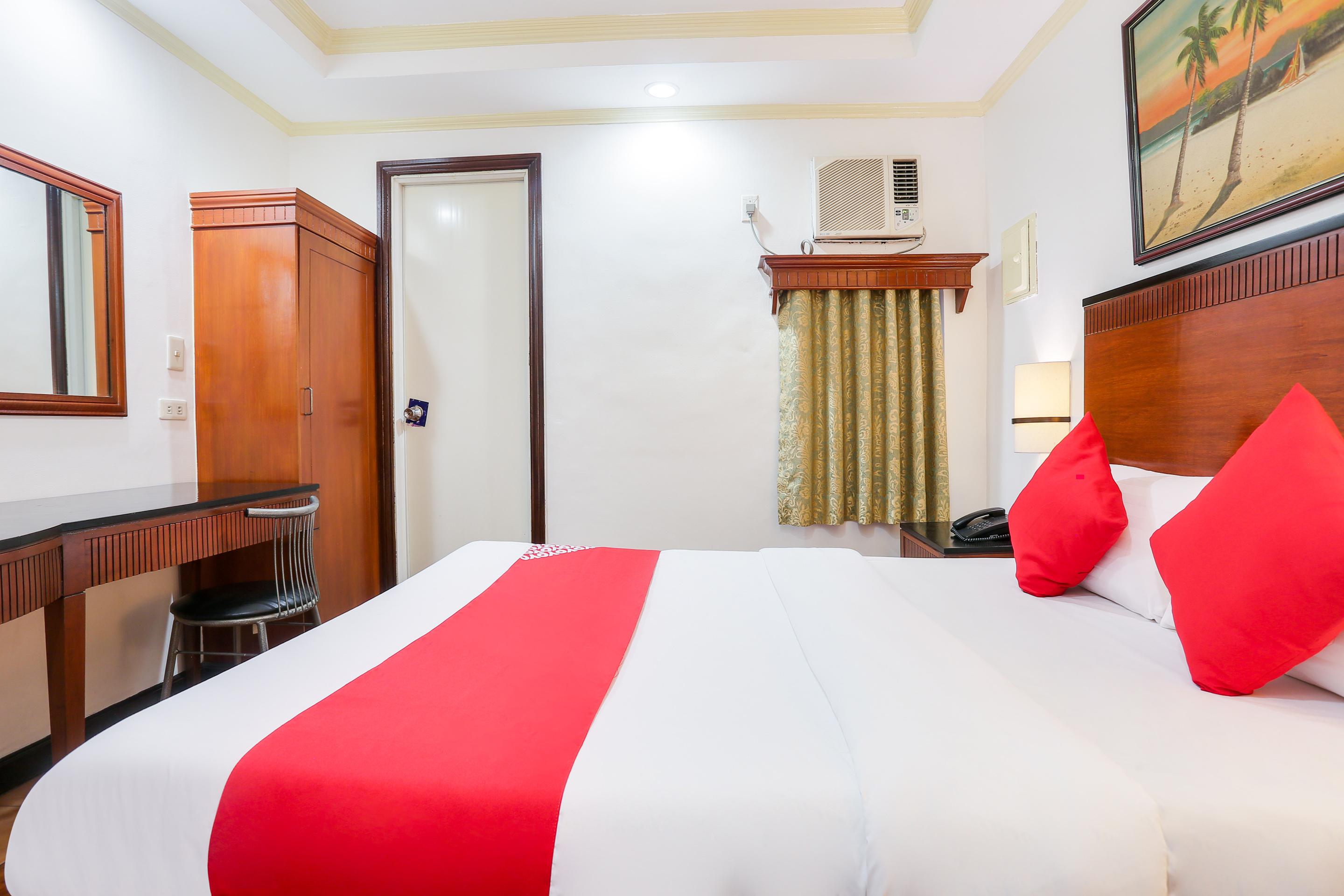 Royale Parc Inn & Suites Quezon City Dış mekan fotoğraf