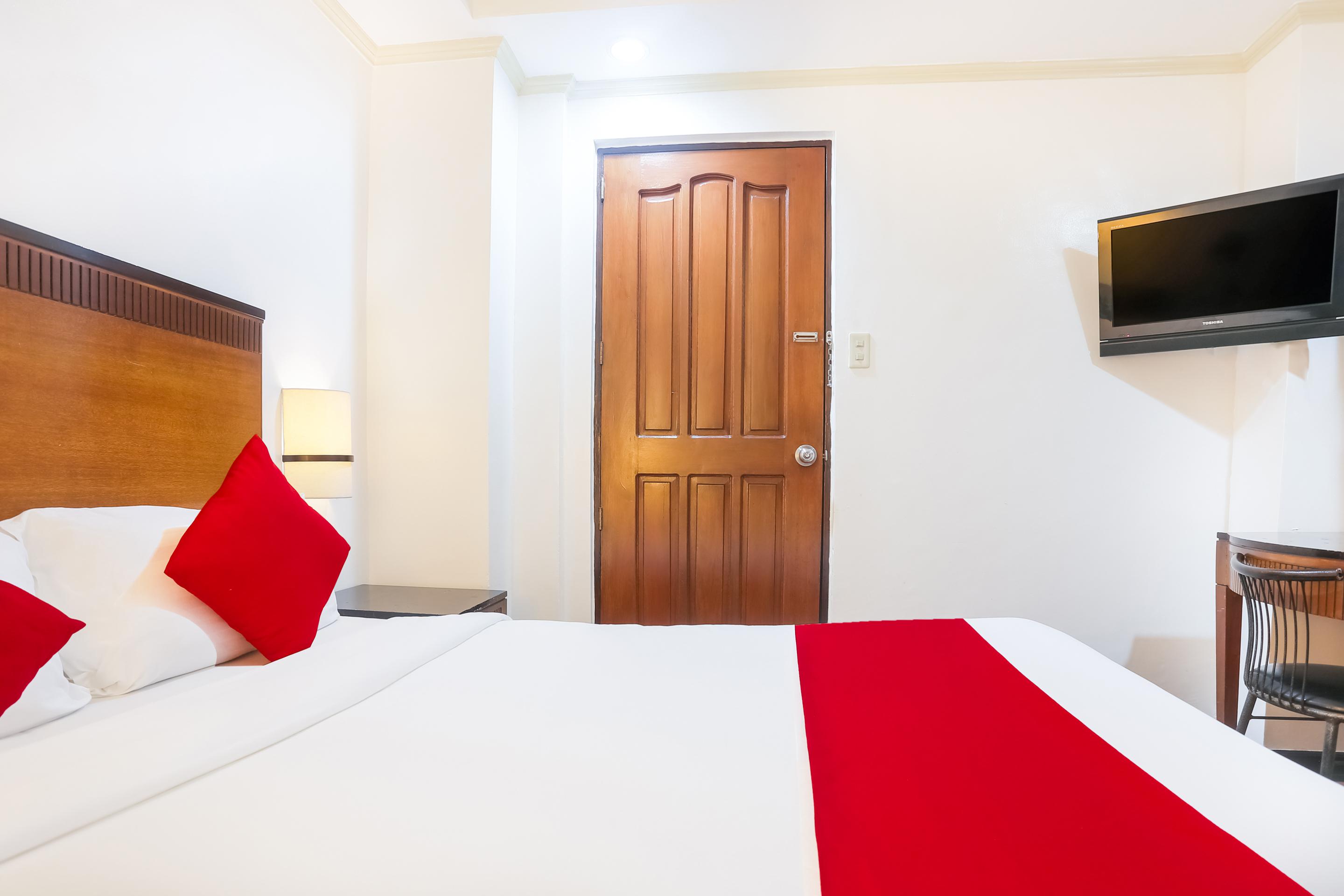 Royale Parc Inn & Suites Quezon City Dış mekan fotoğraf