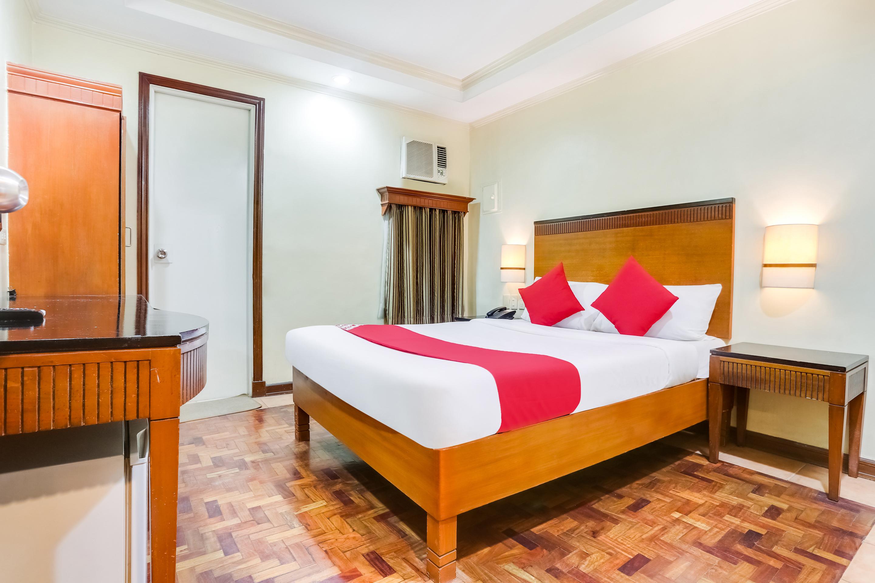 Royale Parc Inn & Suites Quezon City Dış mekan fotoğraf